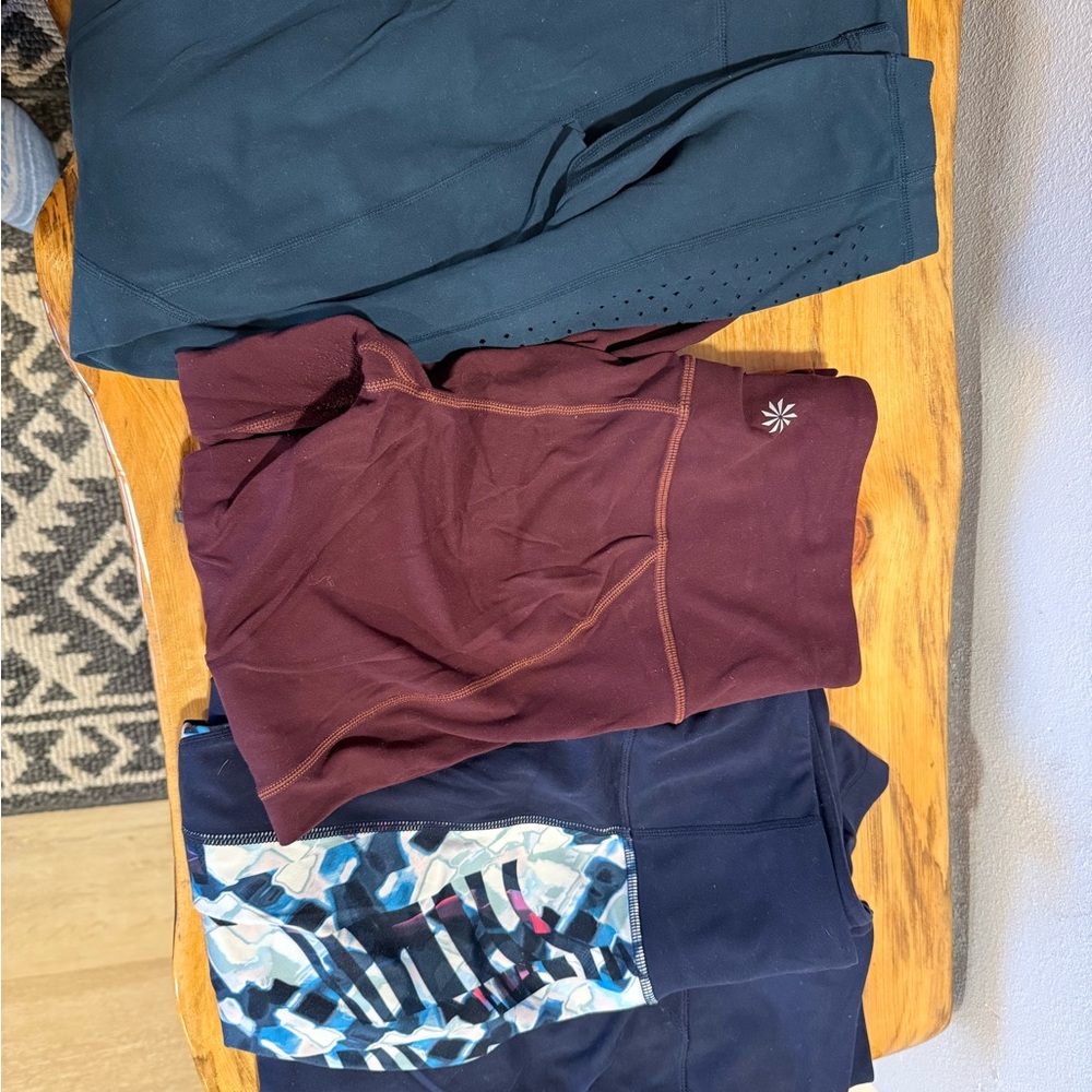 6 pairs Lulu + Athleta Leggings Bundle - Blue, Burgundy, Patterned; black